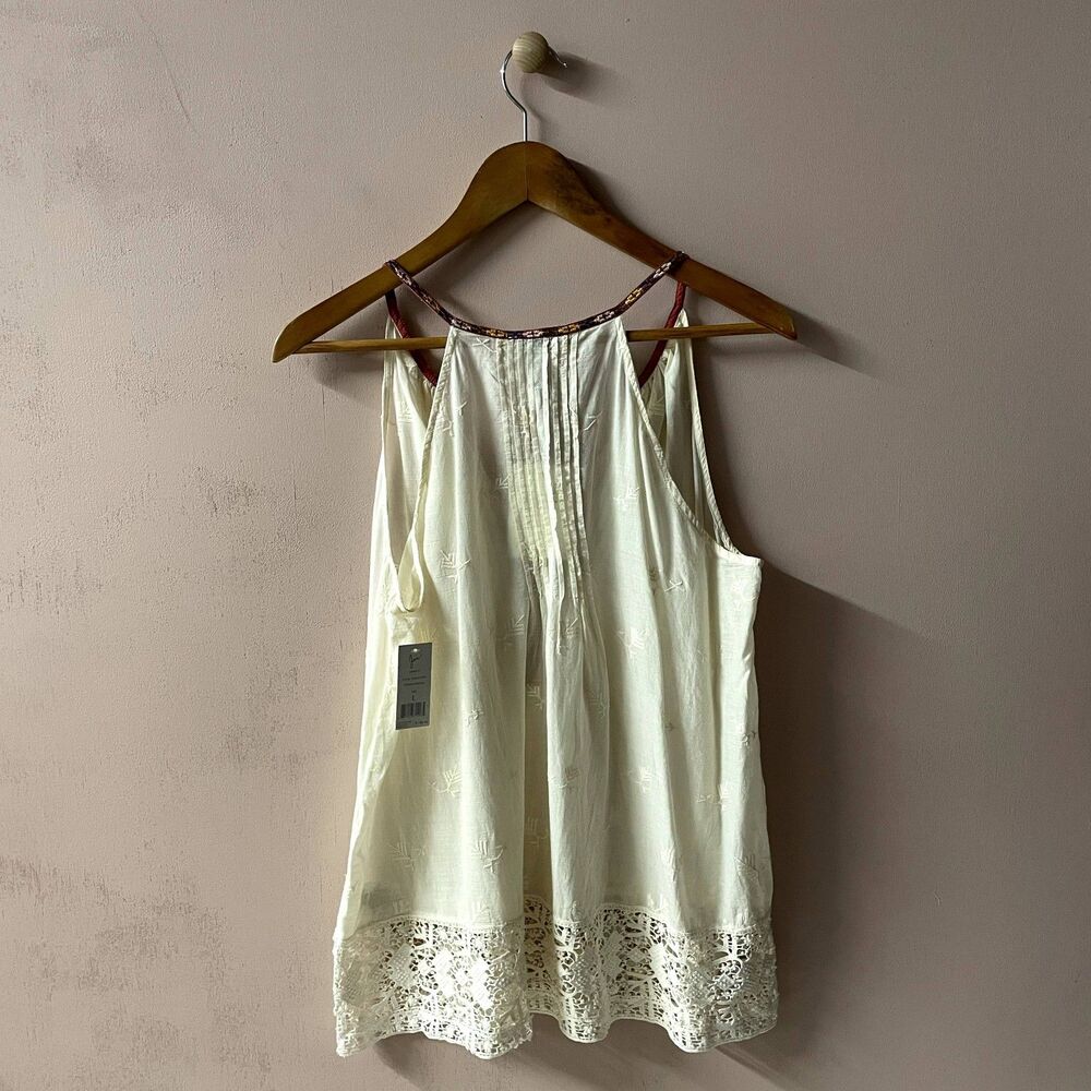 Joie Cream Lace-Trimmed Sleeveless V-Neck Top - Picture 5 of 11